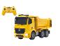 Gelber Mercedes-Benz Arocs Muldenkipper mit Fernbedienung.
