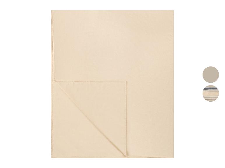 Beige Decke mit schlichtem Design und blauer Streifenoption.