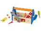 Bunte Holzspielzeug-Werkzeugkiste mit verschiedenen Werkzeugen und Bauteilen.