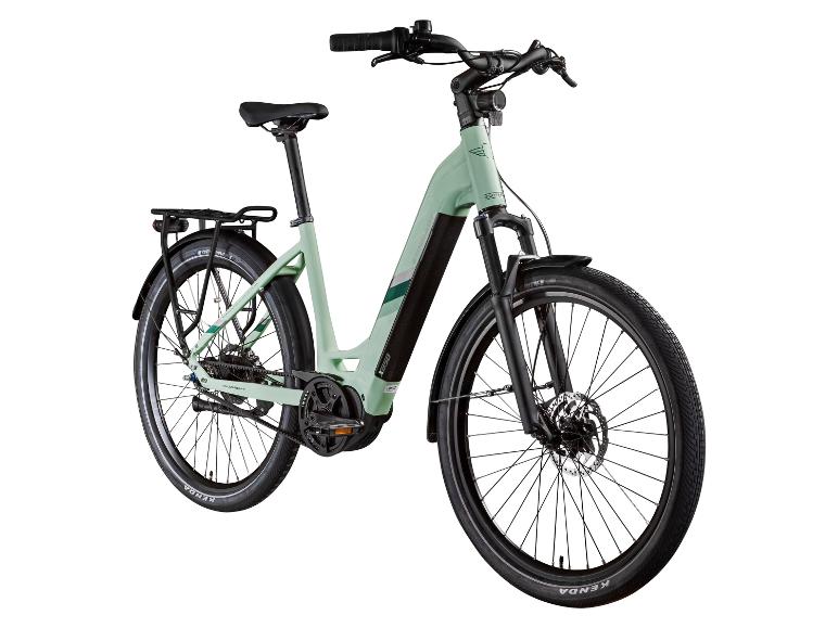 Hellgrünes City-E-Bike mit Gepäckträger und Schutzblechen