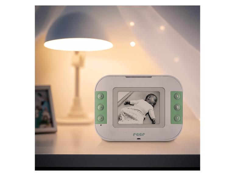 Reer Babyphone zeigt ein Bild eines schlafenden Babys.