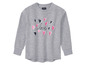 Ein graues Langarmshirt mit 'Love'-Aufdruck und Herzen für Mädchen.