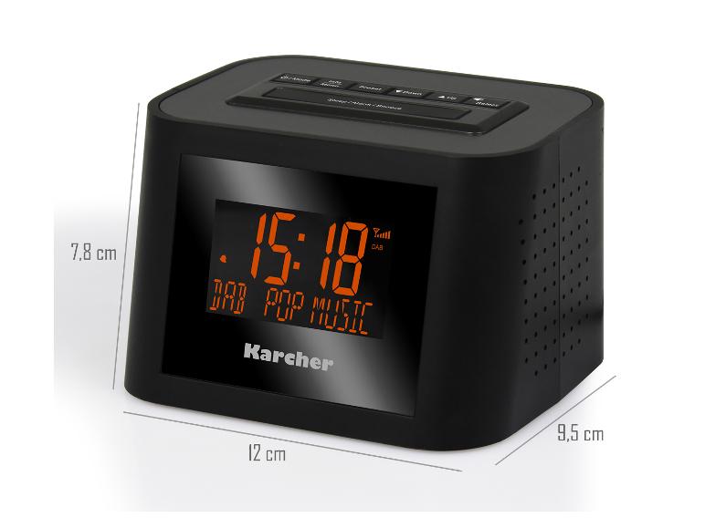 Schwarzes Digitalradio mit Wecker und orangefarbenem Display, das 15:18 und 'DAB POP MUSIC' anzeigt, mit Maßen.