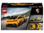 Gelbe Sportwagen-Spielzeugbox mit Logos und Modellnummer 77239.