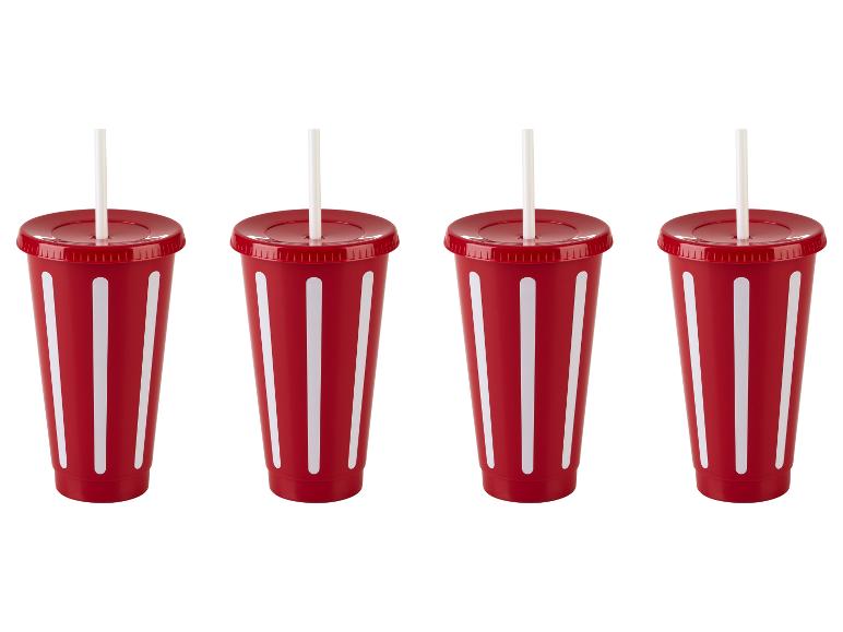 Vier rote Becher mit weißen Streifen und Strohhalmen.