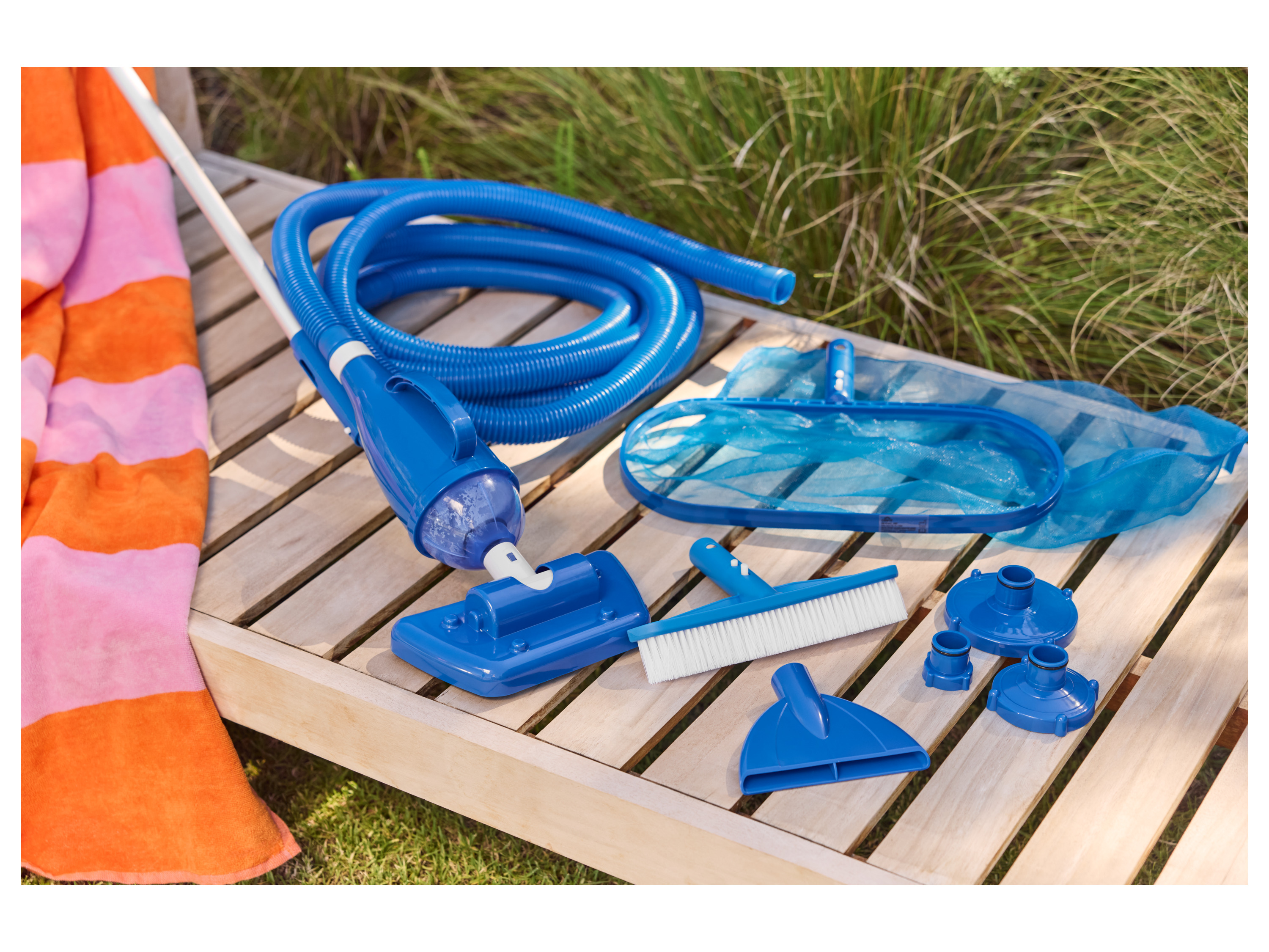 Thumbnail - CRIVIT Vakuum-Bodensauger-Set, mit verschiedenen Aufsätzen