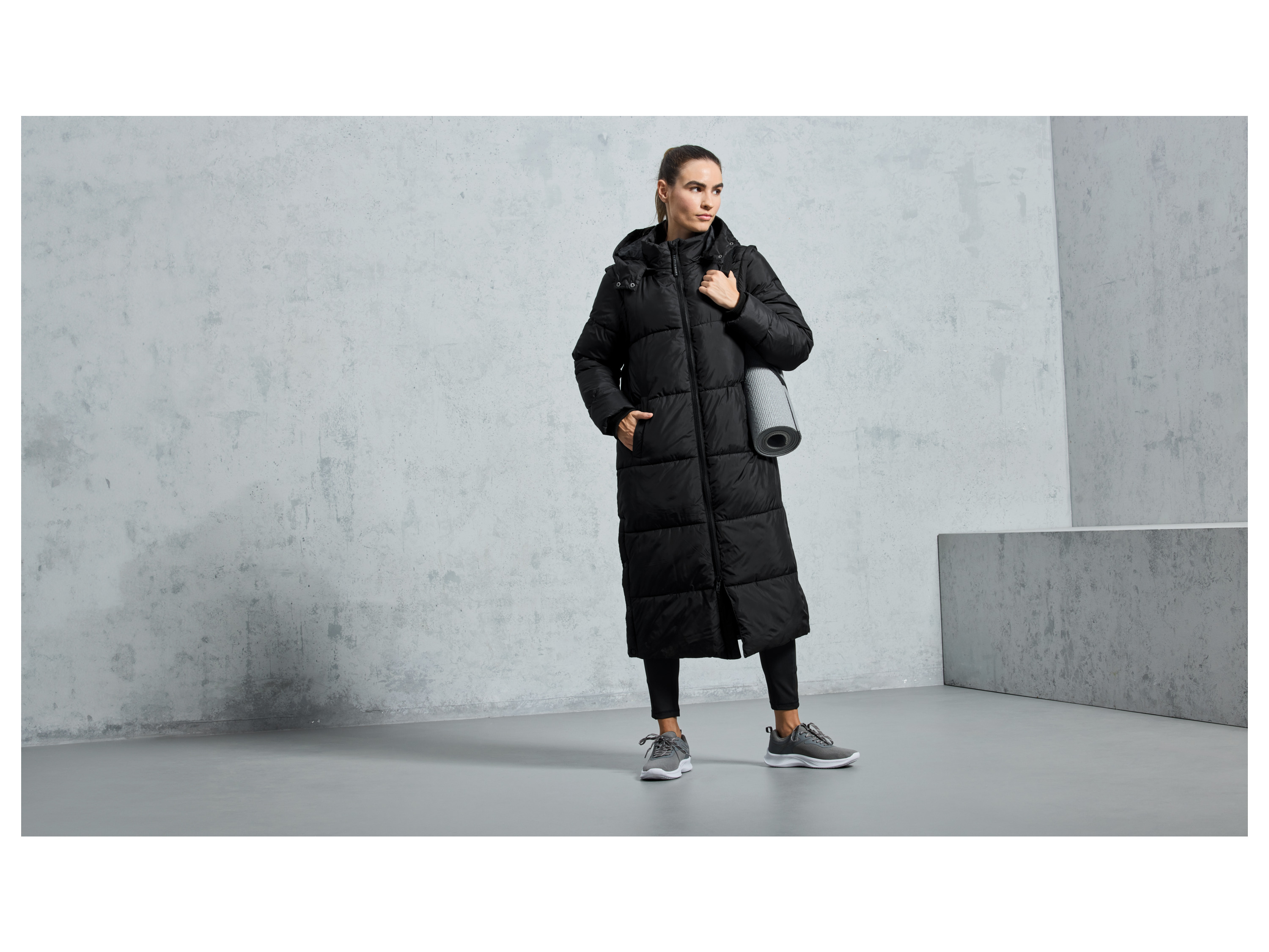 CRIVIT Damen 2-in 1 Steppmantel/-weste Abzippbar (Schwarz, XS (32/34)) – Bild 2 von 4