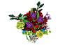 Ein lebendiger Blumenstrauß aus bunten Bausteinblumen, darunter rote, lila, gelbe und grüne.
