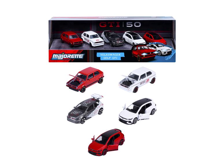 Set aus 5 Golf GTI Modellautos in Box, mit geöffneten Motorhauben und Türen.