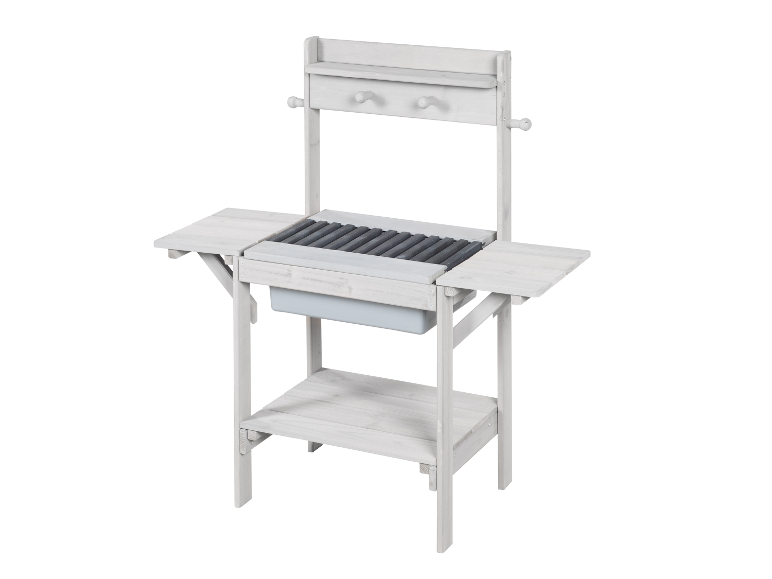 Weiße Holz-Spielküche für Kinder.