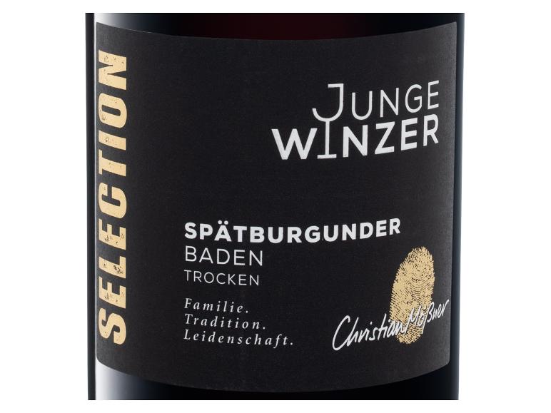 Etikett einer Spätburgunder Baden Trocken Weinflasche mit dem Text Junge Winzer und einem Fingerabdruck.