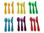 Buntes Plastikbesteck für Kinder in Orange, Gelb, Grün, Blau, Lila und Rot.