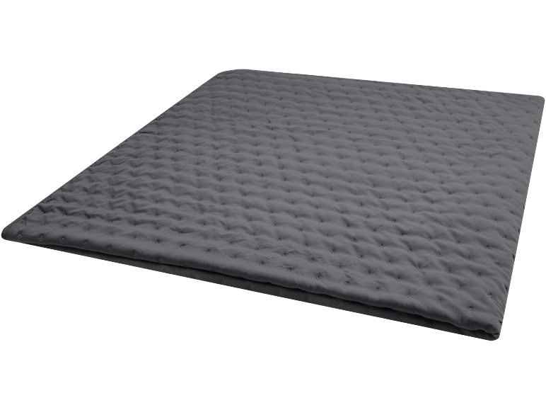 Dunkelgraue gesteppte Decke oder Tagesdecke, sauber gefaltet