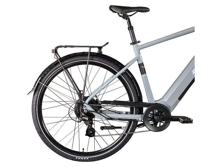 Rückansicht eines grauen Zuendapp E-Bikes mit Kenda-Reifen.