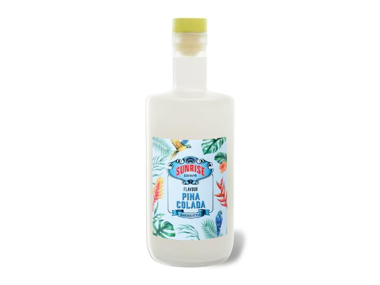 Piña Colada Cocktailflasche mit tropischem Etikett.