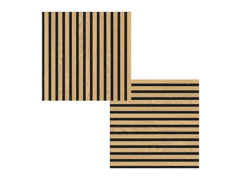 Helle Holz-Akustikpaneele mit schwarzen Streifen, vertikal und horizontal angeordnet.