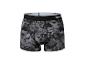 Herren-Boxershorts mit abstraktem Grau-Schwarz-Muster und schwarzem Gummibund.