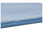 Weiche, blaue Badezimmermatte.