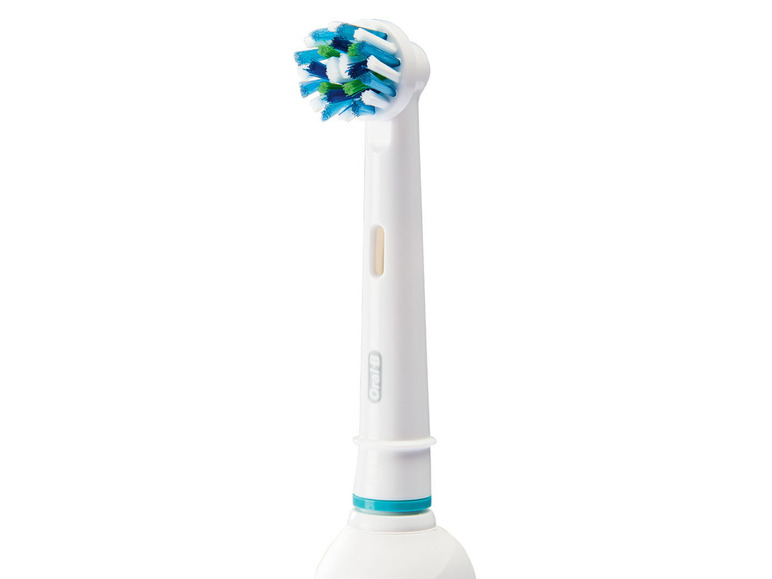 Gehe zu Vollbildansicht: Oral-B Elektrische Zahnbürste »Pro 1 750«, mit Reise-Etui - Bild 6