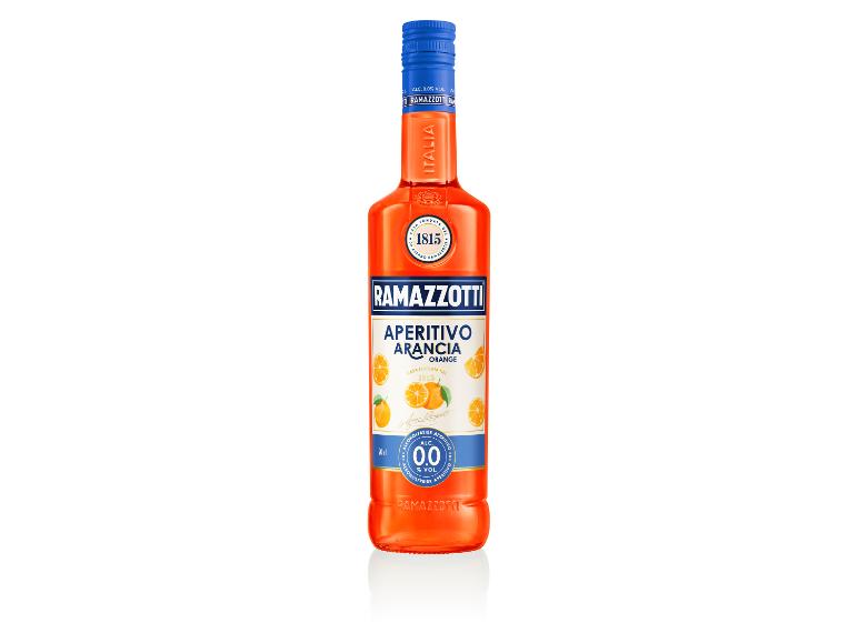 Flasche Ramazzotti Aperitivo Arancia 0.0% Vol. auf weißem Hintergrund.