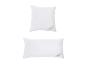 Zwei weiße Balette Kissen, ein quadratisches und ein rechteckiges.
