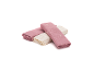 Drei rosa und cremefarbene Musselintücher mit Blattmuster