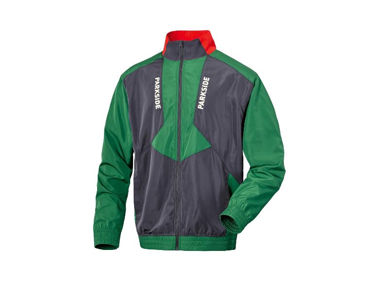 Grüne und dunkelgraue Jacke mit rotem Kragen und weißem Text auf der Brust.