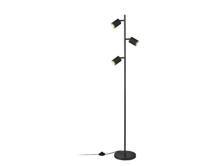 Schwarze Stehlampe mit drei verstellbaren Strahlern, auf weißem Hintergrund.