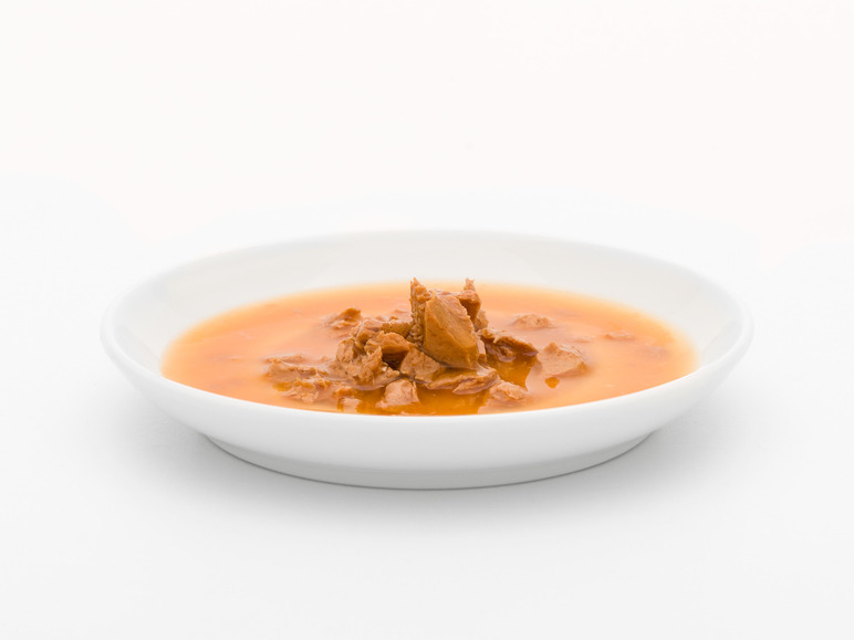 Gehe zu Vollbildansicht: FELIX Soup Geschmacksvielfalt aus dem Wasser mit Kabeljau, Thunfisch, Scholle Katzennassfutter (8 x 6 Beutel à 48g) - Bild 4