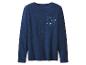 Dunkelblaues Langarmshirt mit Brusttasche mit Sternenmuster.