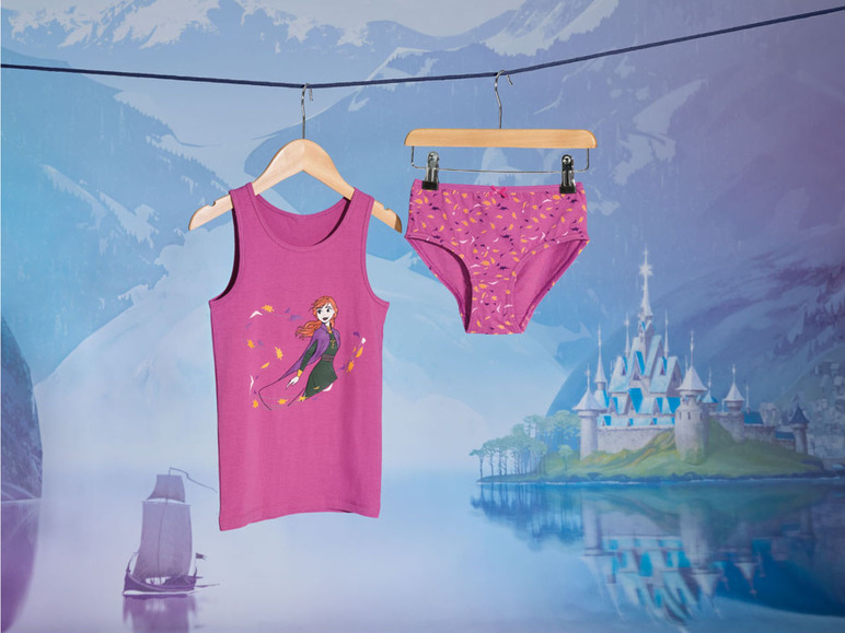 Ein rosafarbenes Frozen Tanktop und Unterhose mit Print.
