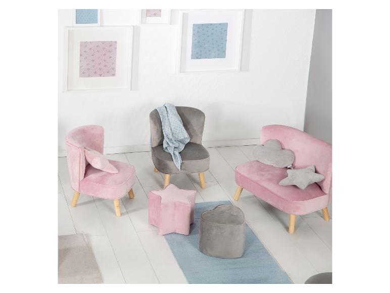 Rosa und graue Samt-Kindersessel und -sofas mit Wolken- und Sternenkissen.