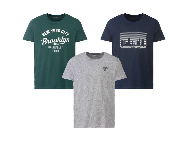 Drei T-Shirts, zwei mit Druck: 'New York City Brooklyn' und 'Around the World', eines grau ohne Druck.