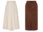 Zwei Cord-Röcke, einer weiß und einer braun.