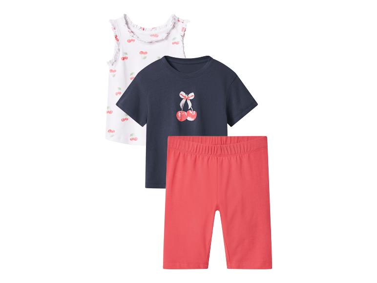 Kinderkleidungsset mit weißem Kirsch-Top, dunkelblauem Kirsch-T-Shirt und roten Shorts.