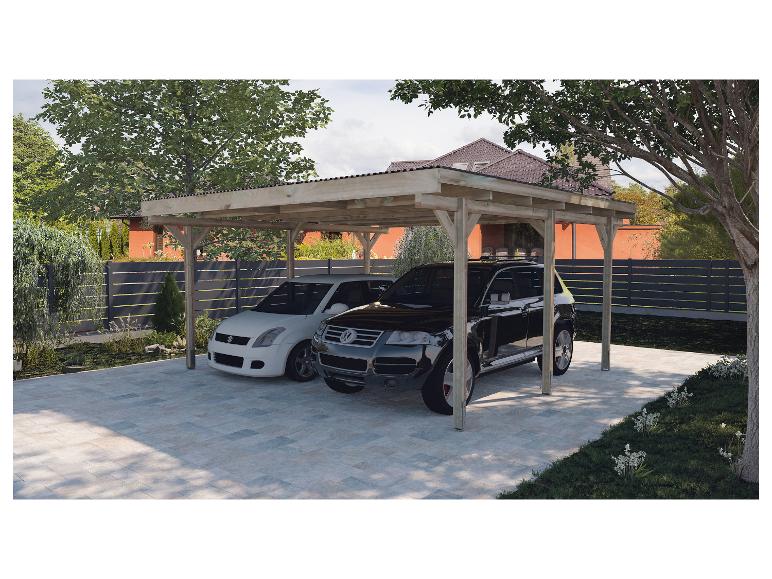 Hölzerner Carport für zwei Autos mit gepflasterter Auffahrt und Grünflächen