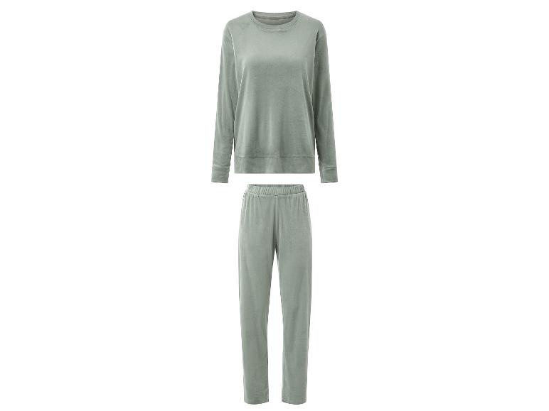Weicher Velours-Loungewear-Set in Salbeigrün, bestehend aus Langarmshirt und Hose.