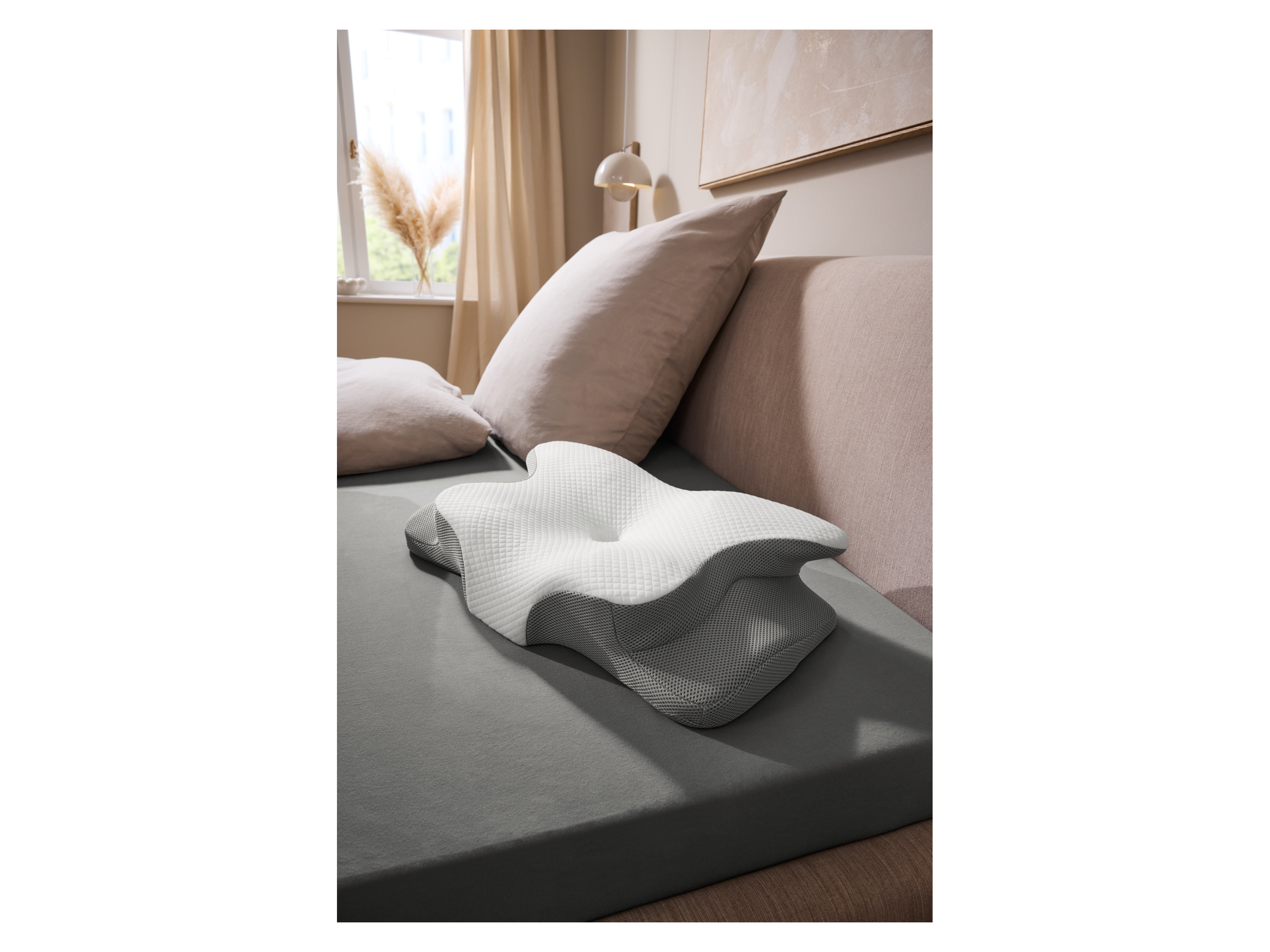 LIVARNO® Premium-Nackenstützkissen, 60 x 40 x 12/14 cm – Bild 4 von 4