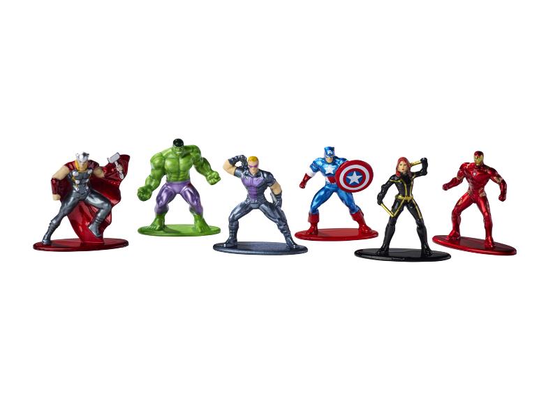 Set aus sechs Superhelden-Figuren, darunter Thor, Hulk, Hawkeye, Captain America, Black Widow und Iron Man.