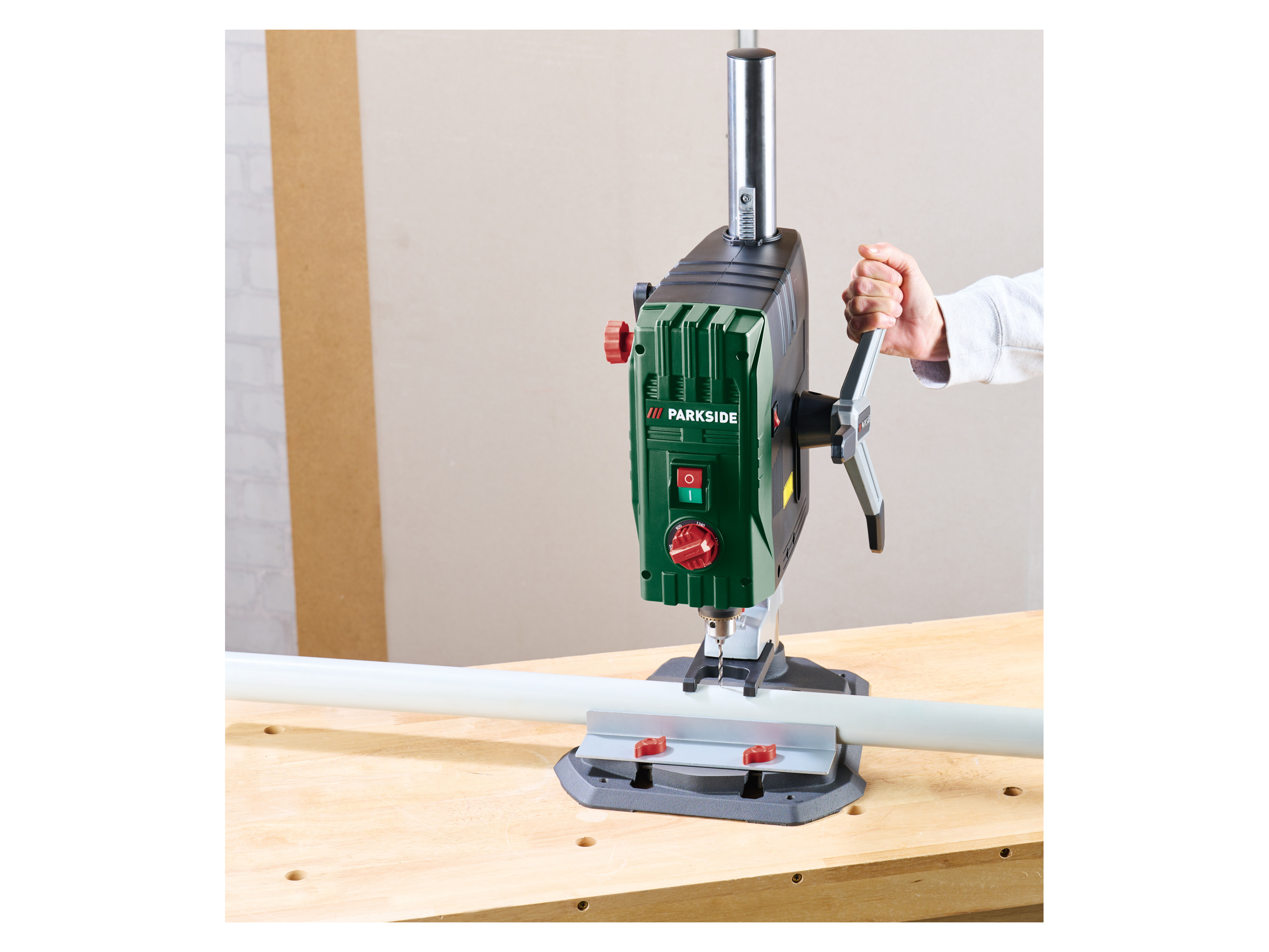 PARKSIDE® Tischbohrmaschine »PTBMOD 710 D4« mit elektronischer Drehzahlregelung – Bild 2 von 4