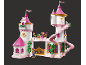 Weiß-rosa Spielzeugschloss mit Spielfiguren und goldenem Tor.