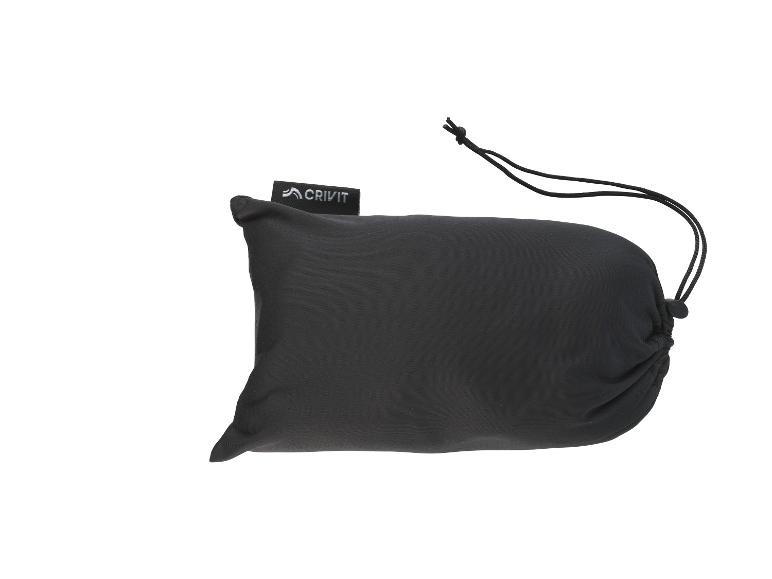 Schwarze Crivit Tasche mit Kordelzug.