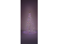 Beleuchteter Weihnachtsbaum mit Sternspitze und bunten LED-Lichtern.
