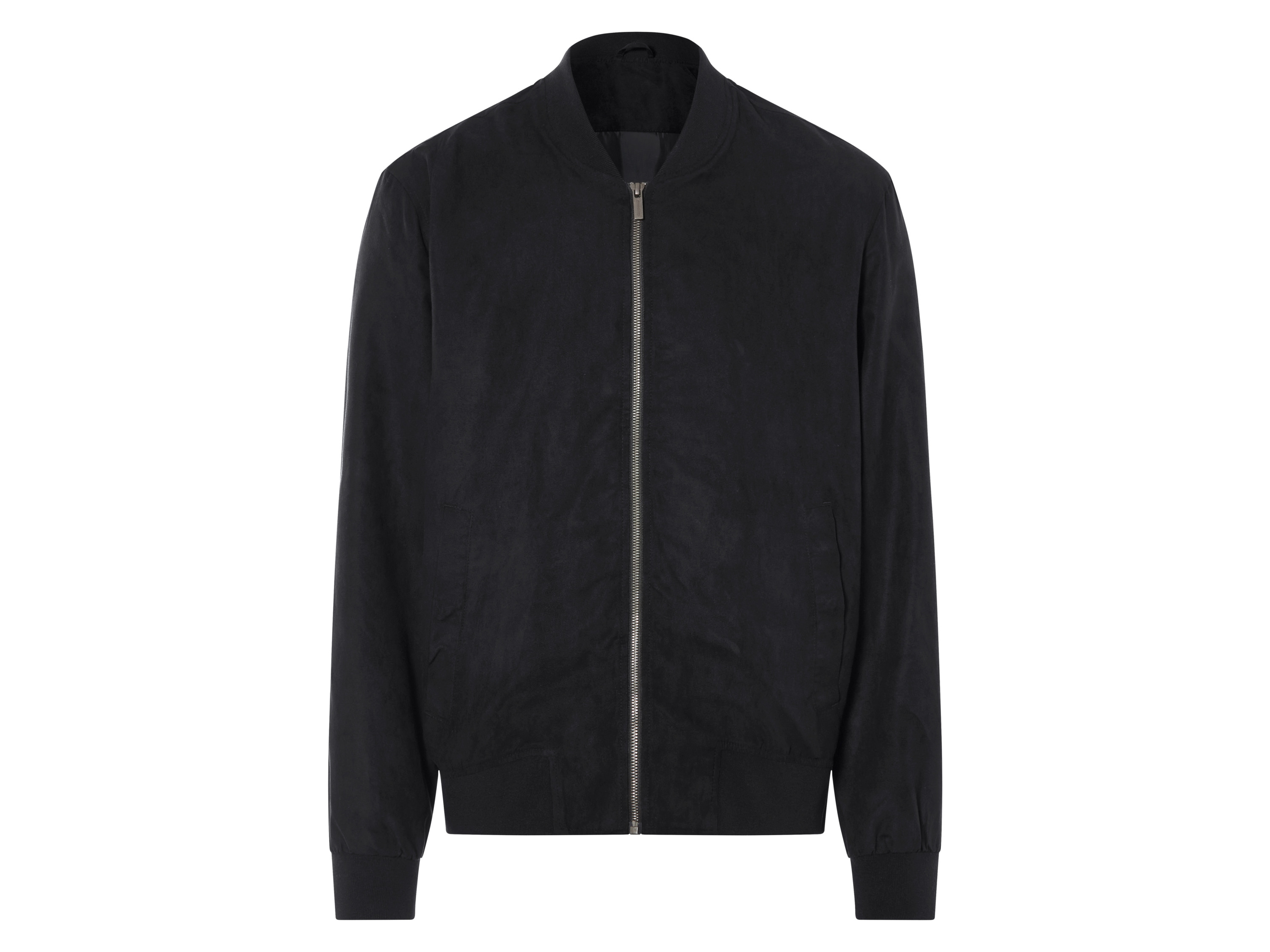 LIVERGY® Herren Blouson Wildlederoptik (Schwarz, XL (56/58))““ | schwarz Muster: – Detail: in Wildlederoptik, Eingrifftaschen und Innentasche mit Druckknopf, Bündchen an Ärmeln und Saum Schnitt: leger Kragenform: – Material: Obermaterial/Futter: Polyester recycelt Strick: Polyester recycelt, 1 % Elasthan Pflegehinweis: waschen bei max. 30 °C Pflegeleicht nicht bleichen nicht im Wäschetrockner trocknen nicht bügeln nicht trockenreinigen Größe: S 44/46 – XXL 60/62 Meine Lidl-Größe – so einfach gehts Deine Größe findest du in der Lidl-Größentabelle . Oeko-Tex® Standard 100 Geprüft auf Schadstoffe Zertifizierungsnummer: S21-3106 Hohenstein Htti Standard 100 by Oeko-Tex® ist die weltweit bekannteste, unabhängige Zertifizierung schadstoffgeprüfter Textil- und Lederprodukte aller Art – vom Garn und den Stoffen bis hin zum gebrauchsfertigen Artikel. Das Label bestätigt