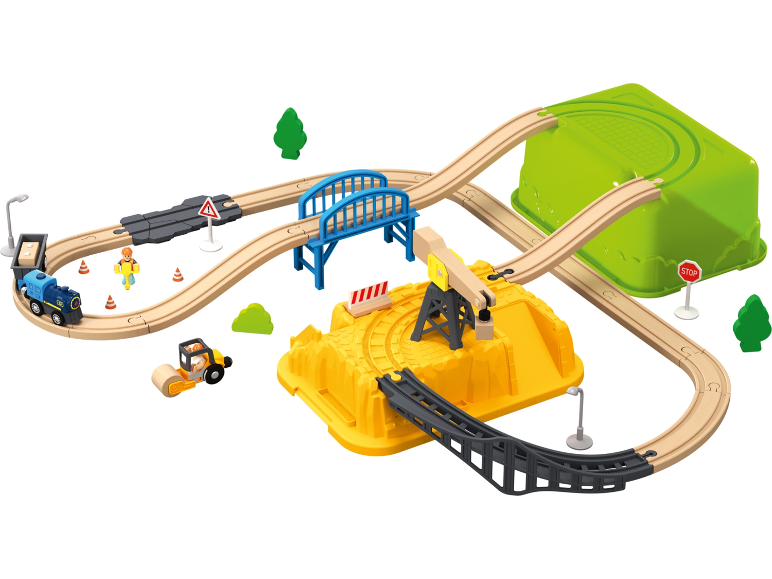 Holzeisenbahn-Set mit Zug, Baufahrzeugen und Brücken.