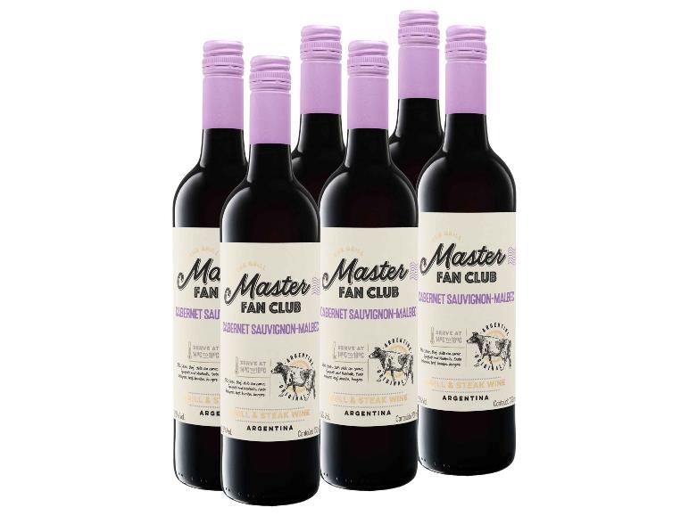 Sechs Flaschen Master Fan Club Cabernet Sauvignon-Malbec Rotwein mit hellvioletten Kapseln.