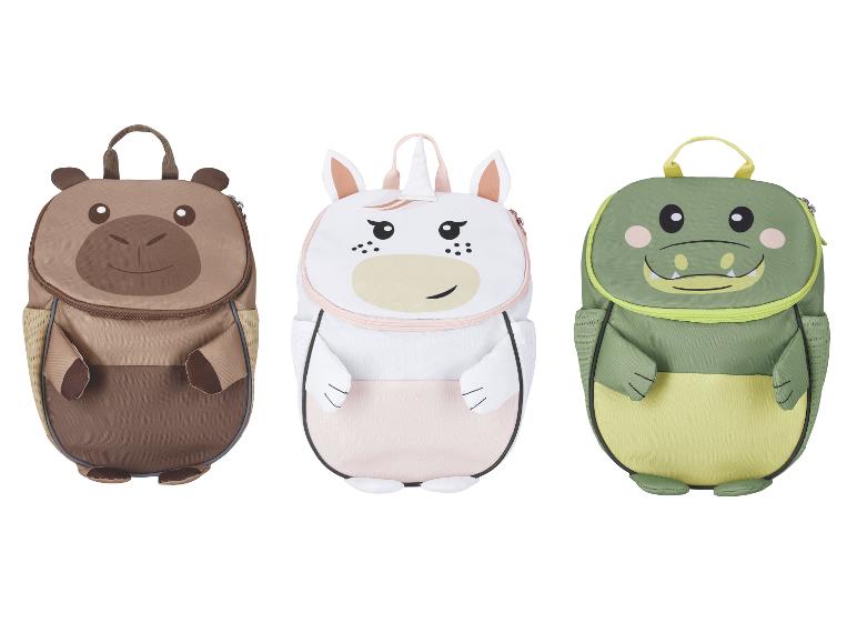 Drei Kinderrucksäcke mit Tiermotiven: ein brauner Bär, ein weißes Einhorn und ein grünes Krokodil.