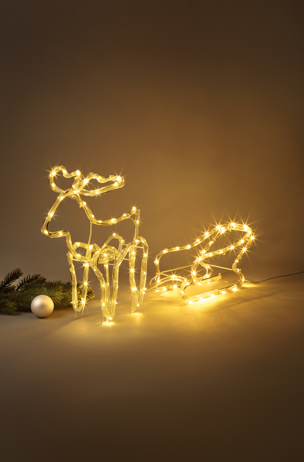 LIVARNO® 3D-Lichterschlauchfigur (Rentier mit Schlitten) – Bild 2 von 4