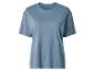 Einfaches blaues Kurzarm-T-Shirt mit Rundhalsausschnitt.