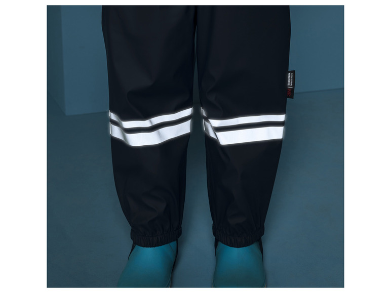 Schwarze Regenhose mit reflektierenden Streifen und 3M Scotchlite